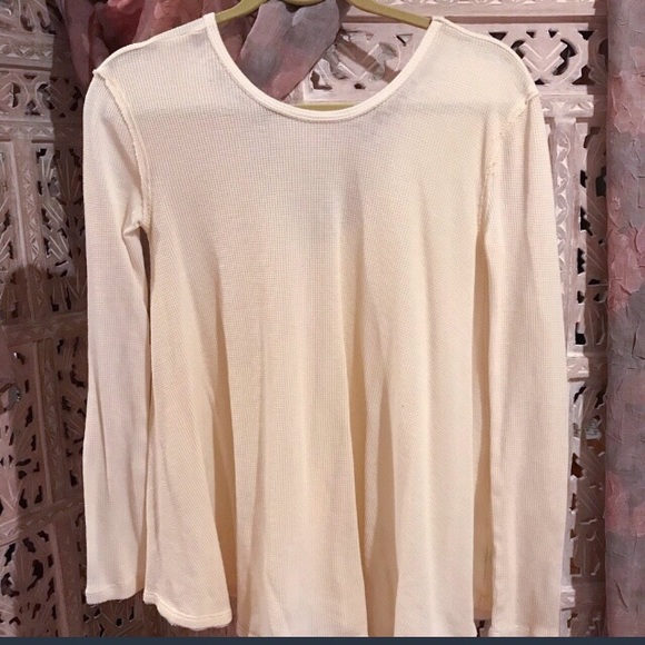 Urban Outfitters cream thermal top - Picture 2 of 3